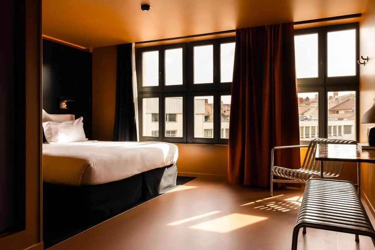 Albergue Pilo Lyon 0*,